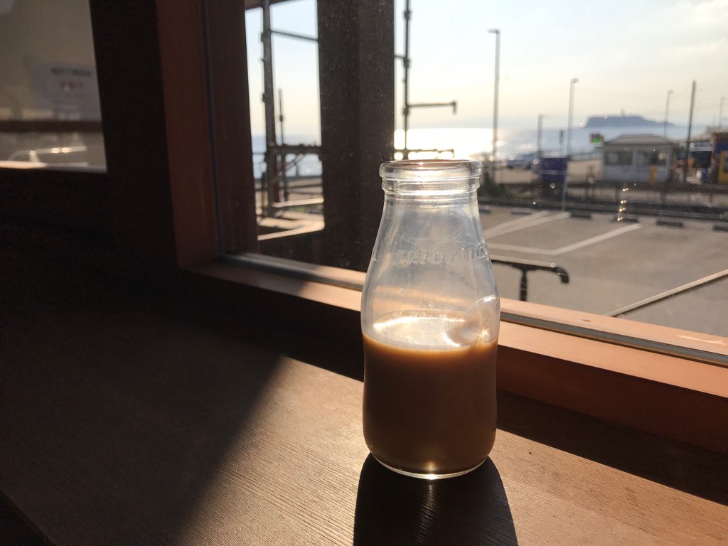 温泉　稲村ヶ崎　コーヒー牛乳